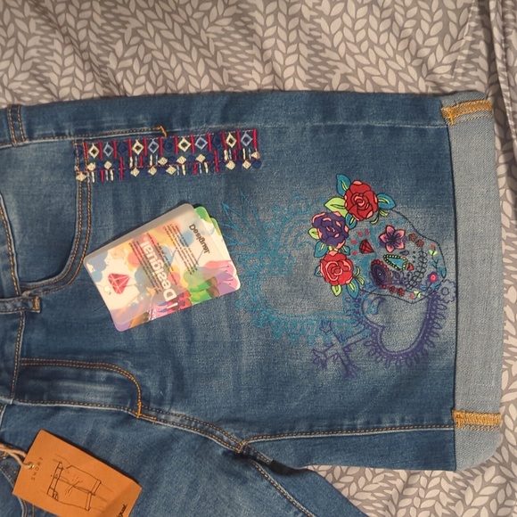Desigual Catrina Denim Shorts - Picture 2 of 10